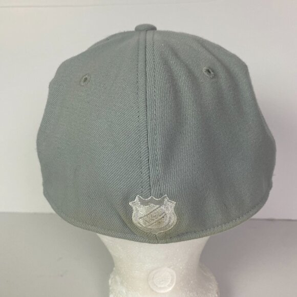 Toronto Maple Leafs Hat Reebok Face Off Headwear Gray Men's Size M/L Stretch NHL - Picture 6 of 11